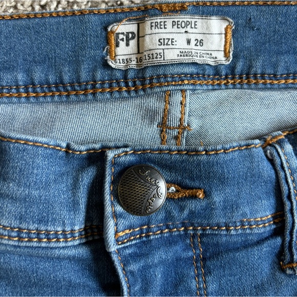 FREE PEOPLE Low Rise Skinny Jean - Picture 4 of 9